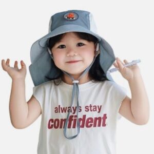 💕5/$15 Blue and White Bucket Hat, double brim UPF 50 kids hat, NEW